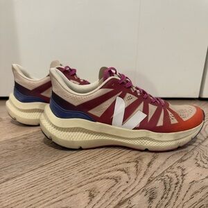 VEJA CONDOR 3 ENGINEERED-MESH AREIA WHITE GRADIENT RUNNING SHOE